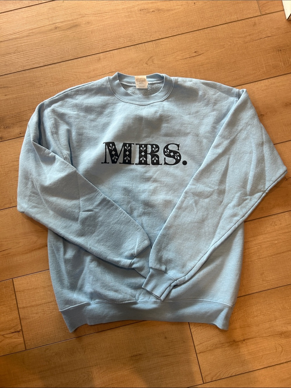 Hanes Light Blue 'MRS.' Crewneck Sweatshirt medium